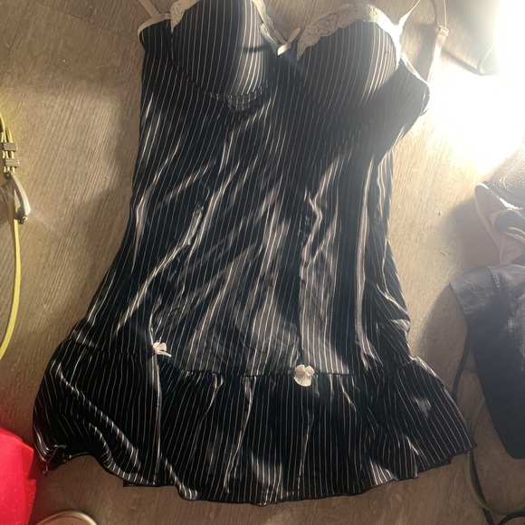Sexy Banker girl pinstripe Chemise/ baby doll - Picture 2 of 8